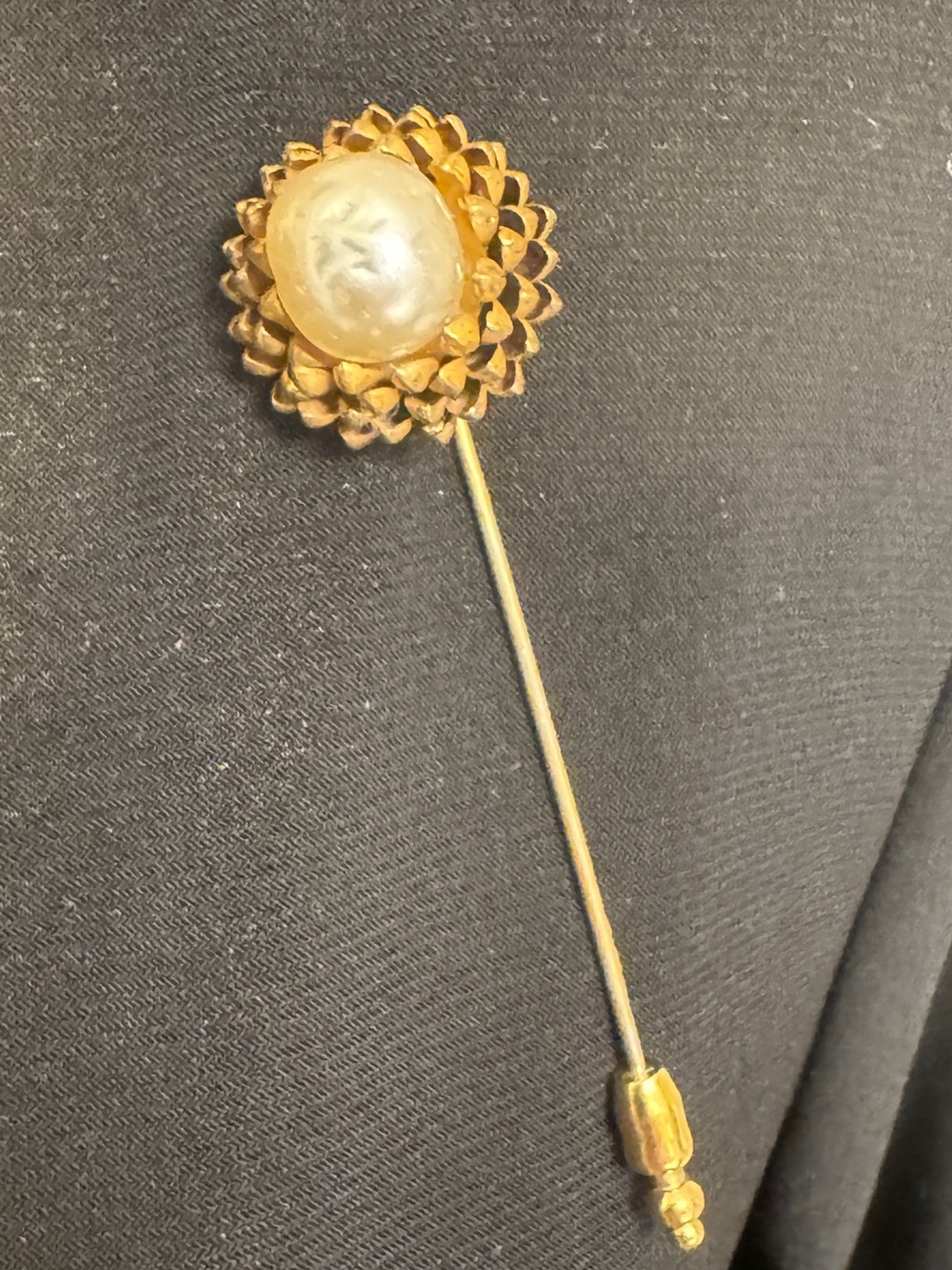MCM Gold-Tone Baroque Pearl Flower Stick Pin Brooch - Classic Women Jewelry